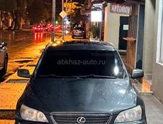 Lexus IS