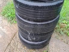 215/60/17