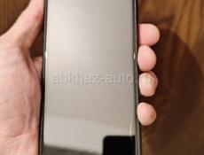 Продам айфон 11 про на 64g работает хорошо !имеется трещина на экране, на работу не влияет 