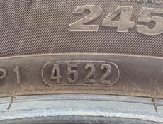 245/40 R18