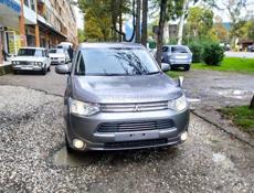 Mitsubishi Outlander XL