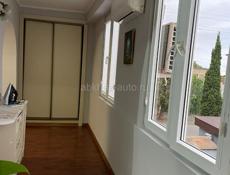 2 к КВ ,центр ,по.Мира,на 1 год цена 50 т.рПингвин