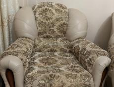 Диван с креслами