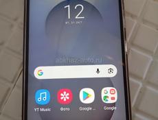 Месяц телефону