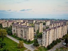 Новый район ,где пятачок ,сзади стоматологий 