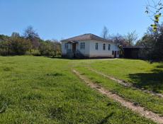 Продается дом с участком в с. Лыхны.