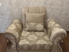 Диван и два кресла
