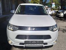 Mitsubishi Outlander XL