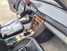 Mercedes-Benz 124