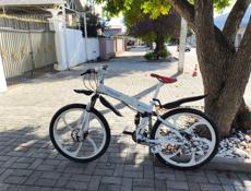 Велосипед BMW