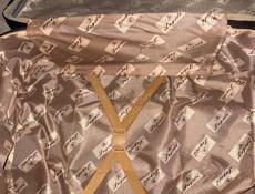 отдам новый чемодан