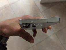 Samsung s 25 ультра белый  12/256 в идеале 65000 т без торга и обмена