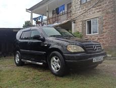 Mercedes-Benz ML