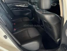 Nissan fuga