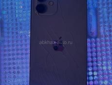 Продаю айфон 12 потекла матрица задняя крышка сломана АКБ 79 ГБ 64 каробка есть не вскрывался.