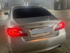 Infiniti M35