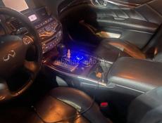 Infiniti M35