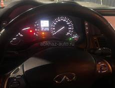 Infiniti M35