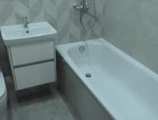 Пртдлагаю услугу уклатка кафеля . кирамогранит Запил под 45 градусов . Цена договорная при осмотра объекта .имеется все необходимые инструменты