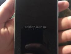 Продаю телефон срочно