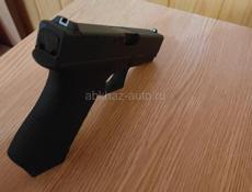 Стракбол Глок 19