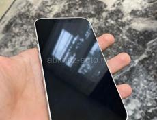 Продам айфон 13