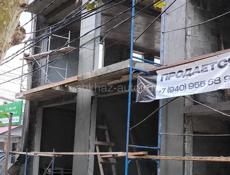 продам 2 этажа под офисы , в центральной части города Сухум 