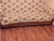 Продаю диван 