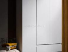 Почти новый шкаф