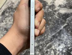 Продам айфон 13 