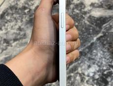 Продам айфон 13 