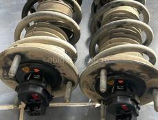 Передние Амортизаторы на МаркX