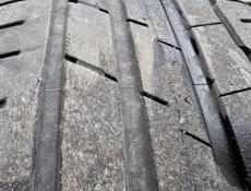 235/40 R19