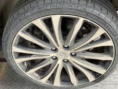 Шины с дисками комплект 