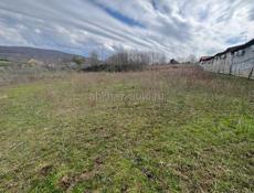 Участок 20 соток Приморское сзади поста ГАИ, поворот на горячий сероводородный источник рядом с главной трассой