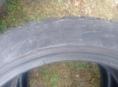 225/45R18