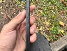 Покупал 3 месяца назад с магазина ,телефон в идеале