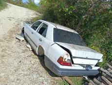 Mercedes-Benz 124