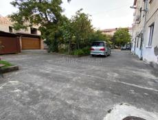 Трехкомнатная в центре Сухума 