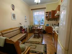 Трехкомнатная в центре Сухума 