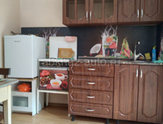 Сдается 2 х комнатная квартира в центре длительно