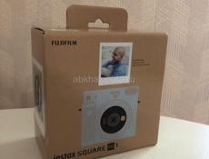 Фотоаппарат мгновенной печати Instax sq1