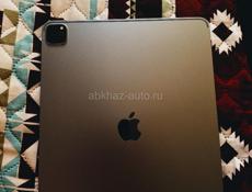 Айпад про. 12-9 дюймов. На М-2. 256 гигабайт