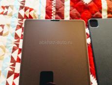 Айпад про. 12-9 дюймов. На М-2. 256 гигабайт