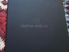 Айпад про. 12-9 дюймов. На М-2. 256 гигабайт