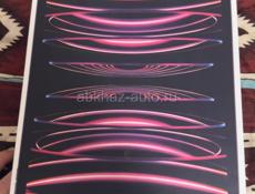 Айпад про. 12-9 дюймов. На М-2. 256 гигабайт