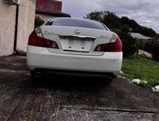 Nissan fuga