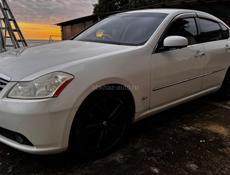Nissan fuga