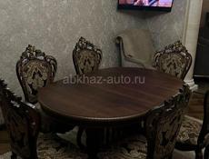 Со стульями в идеальном состоянии