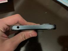 Продаю срочно телефон поко с65